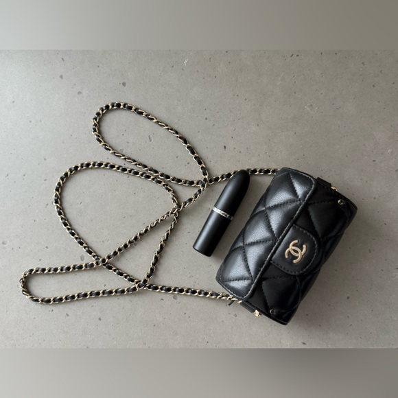 Chanel Quilted CC Mini Crossbody - Picture 2 of 4